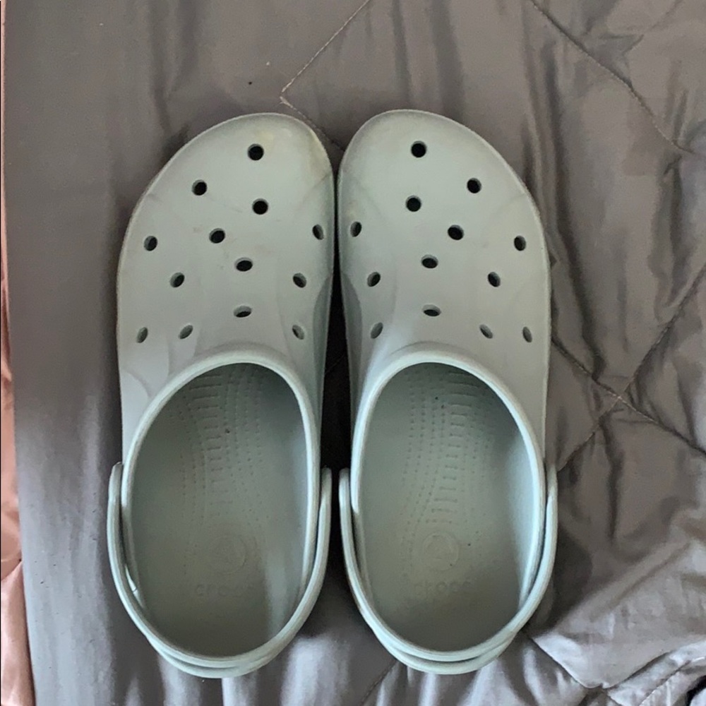 mens grey crocs